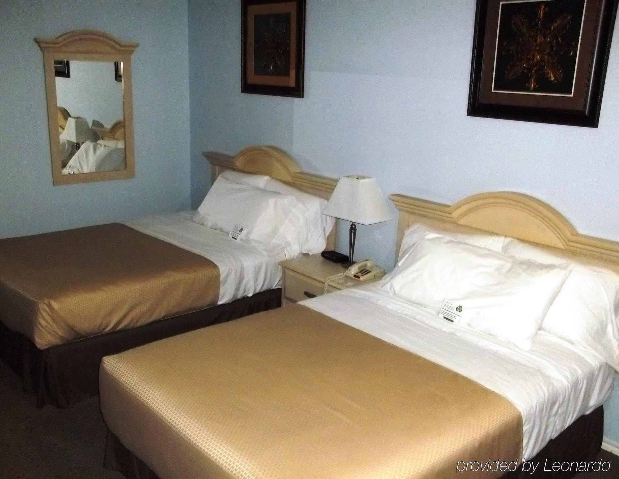 Victoria Palms Inn And Suites Donna Exteriér fotografie