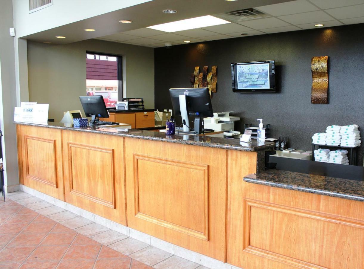 Victoria Palms Inn And Suites Donna Exteriér fotografie